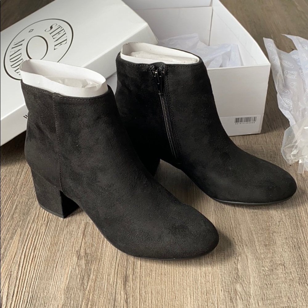 Steve Madden Irina Black Suede Zip Up Ankle Bootie
